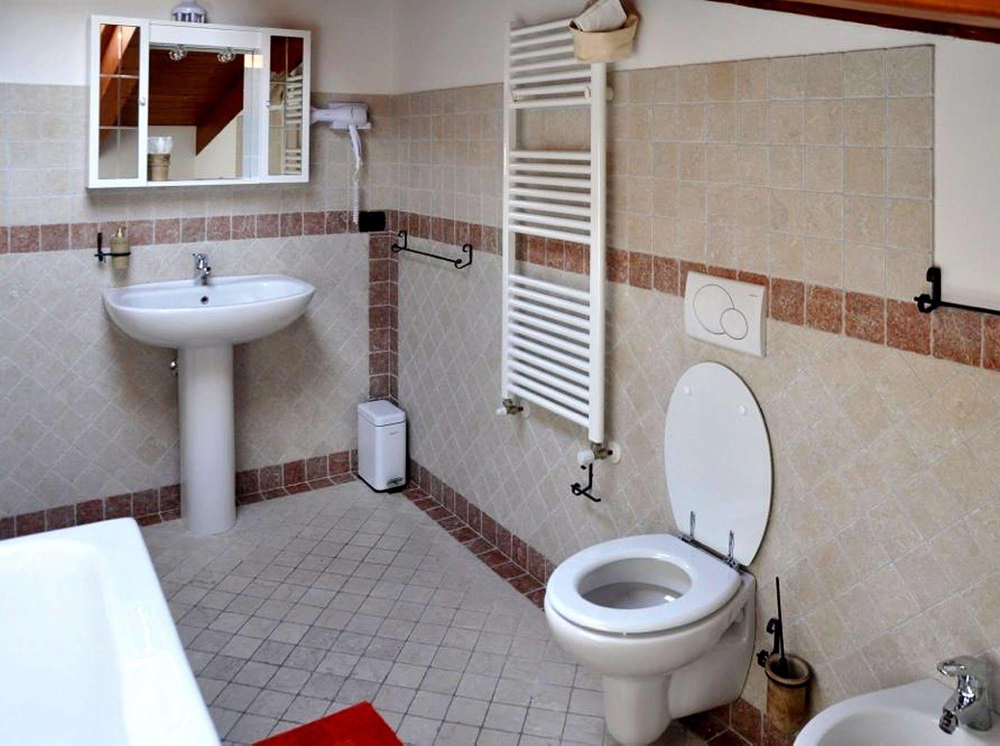 Antica Interamnia Bed & Breakfast Teramo Ngoại thất bức ảnh