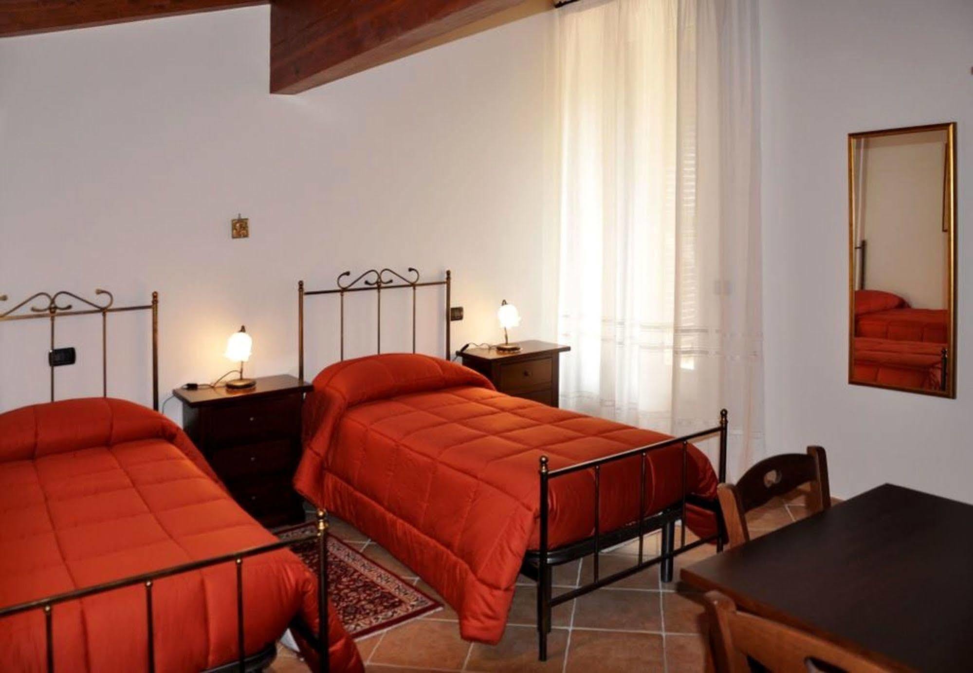 Antica Interamnia Bed & Breakfast Teramo Ngoại thất bức ảnh